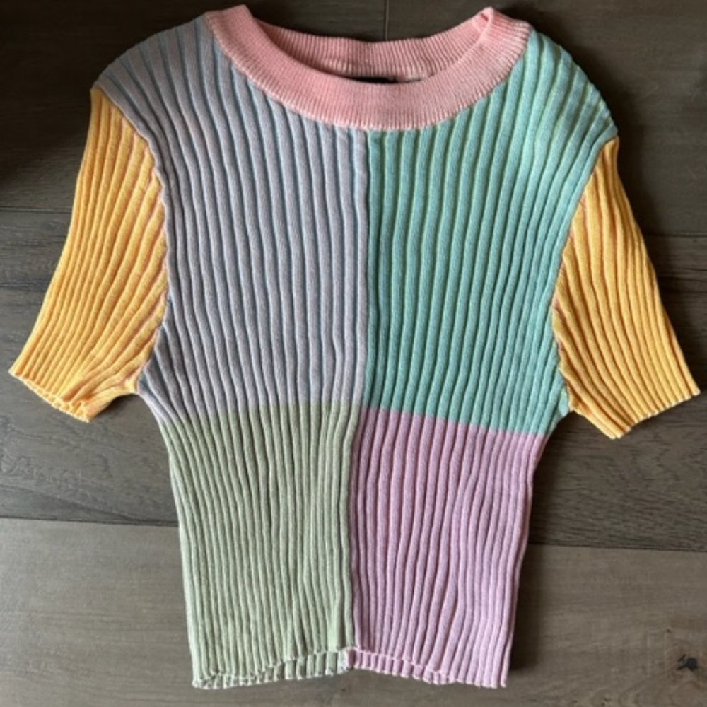 BLUE BLUSH WOMENS COLOR BLOCK SHORT SLEEVED SWEATER